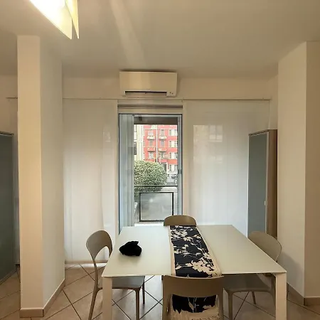 La Ciav Bordighera, Navigli Apartmán Milán